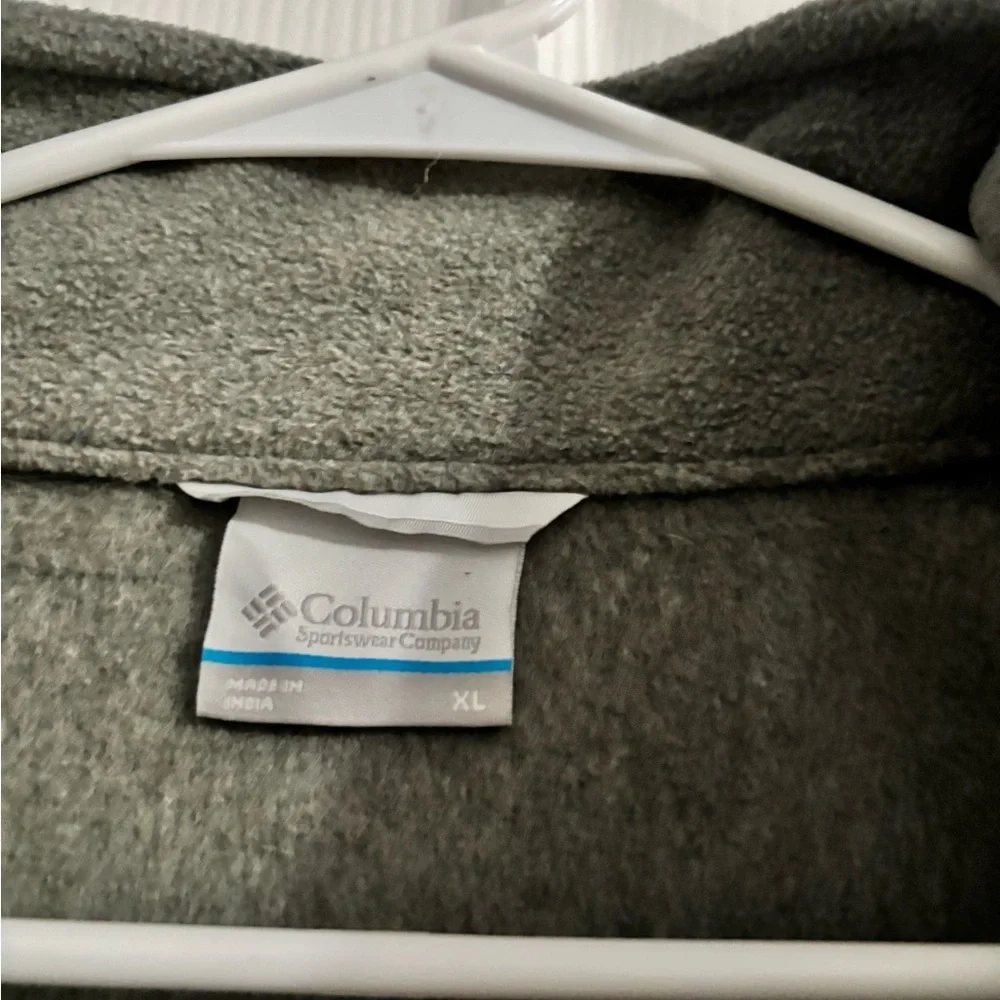 COLUMBIA  Heather Gray Fleece Jacket/ new NEW WITHOUT tags - Picture 2 of 3